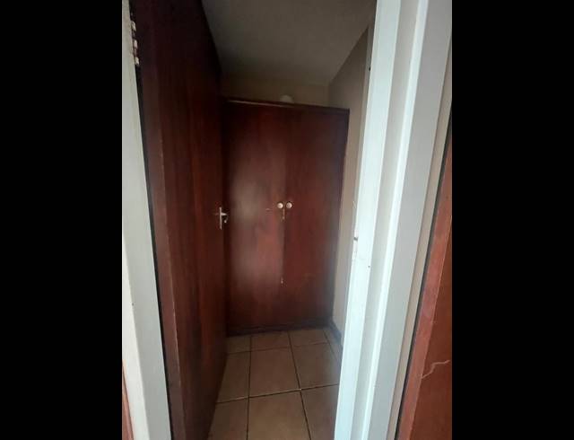 1 BEDROOM APARTMENT FOR SALE IN BRAAMFONTEIN